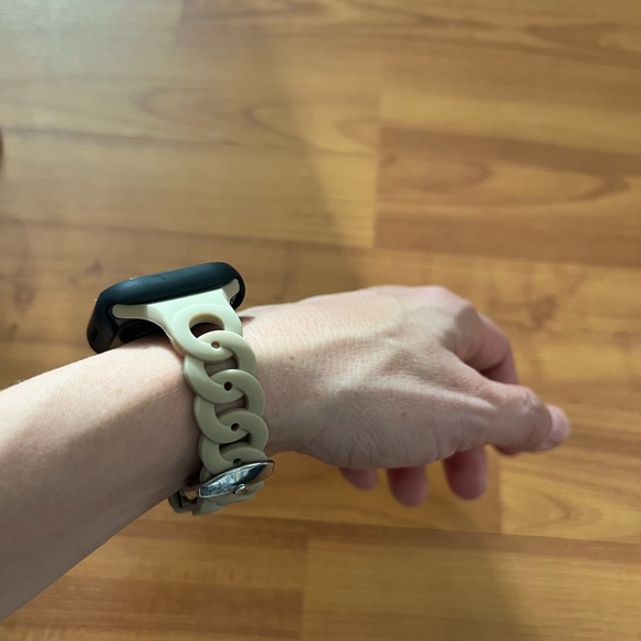 Stone link loop silicone band for Apple Watch - Picture 5 of 7